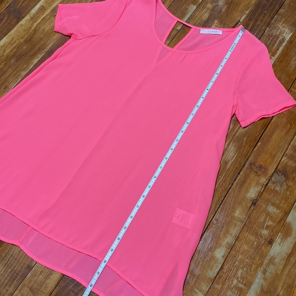 New neon pink sheer chiffon blouse - Picture 7 of 7